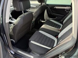 VW Passat V2.0D BMT / Swiss-Vehicle