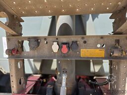 SCHMITZ CARGOBULL ca. 26 cbm Hlabrund Hinterkipper, Lift