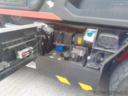 JCB 555P210R