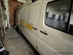 Mercedes-Benz 904 Sprinter