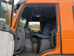 Volvo Trucks *RHD* FM-370 6x2R Kehrichtwagen