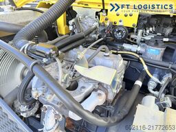 Combilift CB2500 GAS TRIPLEX 4900 FORK POSITIONER