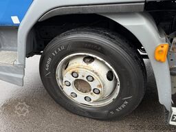 DAF LF 220 108 4x2 Blache