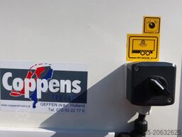 Wielton 3 Asser. Gesloten met Dhollandia klep 2500 kg L...