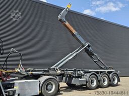 Van Bouwel 25T HOOKLIFT / ABROLKIPPER / LIFT AXLE