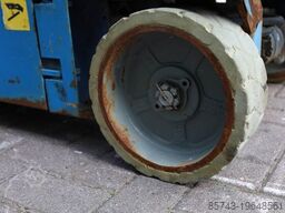 Genie GS1932 Electric, Working Height 7.8 m, 227kg Capac