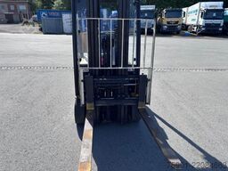 YALE Elektrostapler  ERP 16VT Lasthöhe4900 mm
