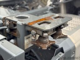 MERCEDES-BENZ ACTROS 2542 L / RETARDER / NAVI / 4,9 Radstand