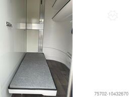 Steinsberger Anka 2 Pferdeanhänger mit Bett