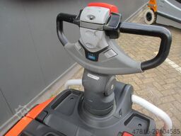TOYOTA LPE 250