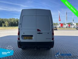 Renault Master T33 135 L2H2 Navigatie + Trekhaak