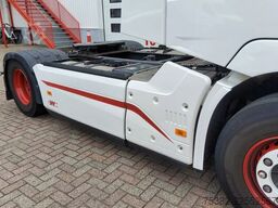 Renault T 520 HIGH SLEEPER 4x2 EURO 6 - 33-BPH-4
