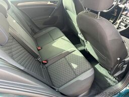 VOLKSWAGEN Golf Variant TDI DSG JOIN*LED*Klimaaut.*Stand*