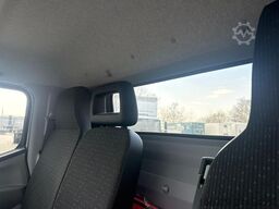 MITSUBISHI Fuso Canter 7C18 Maschinen Transporter 23.947 km