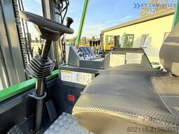 Combilift CB4000 GAS TRIPLEX 5200 POSITIONER