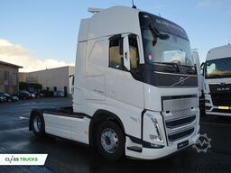 VOLVO FH 460 Globetrotter XL i-Save SideSkirts