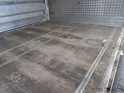 FUSO 9 C 18*4,2 m Schenkwand*1,5 to LBW*2x AHK