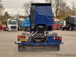 Volvo FH 13.460 Globetrotter 6x2 - Chassis - 4.90 WB ...