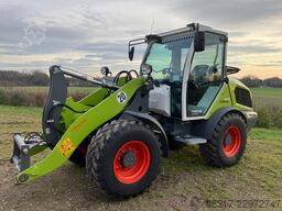 CLAAS Torion 530