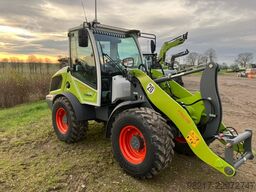 CLAAS Torion 530