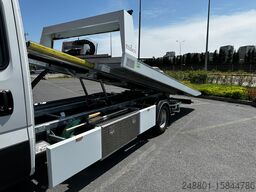 Iveco Daily 72C18D/P mit Schiebeplateau