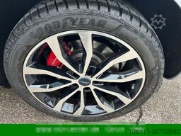 PORSCHE Macan Turbo 3,6L V6 PANO/BOSE/CARBON/ALCANTARA