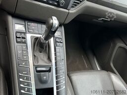 PORSCHE Macan Turbo 3,6L V6 PANO/BOSE/CARBON/ALCANTARA