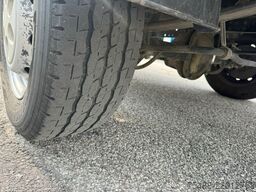 IVECO DAILY 35S11 DOKA CASSONE + GRU
