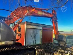 Hitachi ZX225USRLC-3 crawler excavator with rototilt and 2