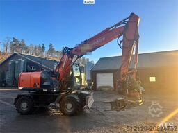 Hitachi ZX140W-5B wheeled excavator with rototilt, 3 bucke