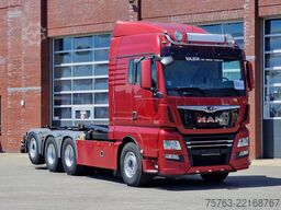 MAN TGX 35.500 8x4*4 - Hyva Hooklift - Custom inter...