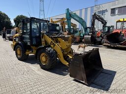 Caterpillar 906M Radlader 55 kW 5600 kg