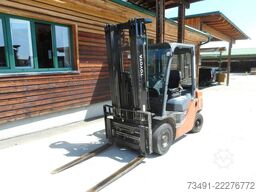 Toyota 02-8FDF25 Triplex + SS + ZV + Kabine