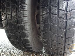 VOLKSWAGEN Crafter 2.5 TDI 23-Sitze