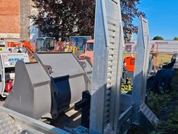 Baos M353616 Baumaschinenanhänger neuwertig