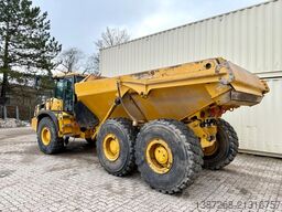 BELL B25E / 2019 BJ / 6.717 H / Heckklappe