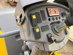 DYNAPAC CC1200C Kombiwalze / 2016 BJ / 965 Stunden