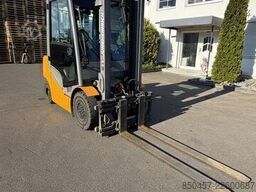 Jungheinrich TFG 425s 4v/ 2984h