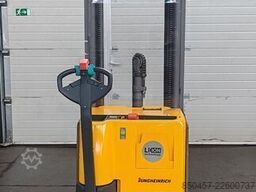 Jungheinrich EJC 214 5.35m/ Li-Ion/ 1025h