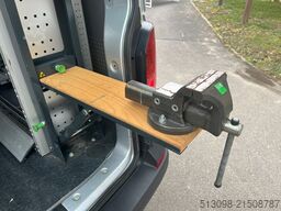 VOLKSWAGEN T6.1 BOTT REGALS. TEMP. SHZ NAVI KLIMA 1.HAND