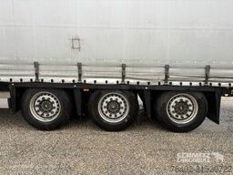 Schmitz Cargobull Semitrailer Curtainsider Mega