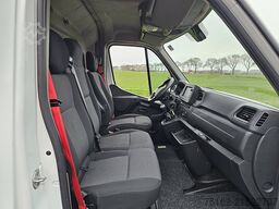 RENAULT MASTER 2.3 L2H2 RED-Edition AC!
