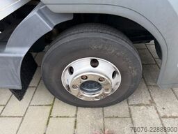 MERCEDES-BENZ 818 L 5 m Koffer LBW 1t 2,5 t NL Klima 2 xKamera