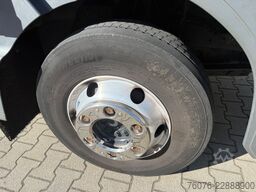 MERCEDES-BENZ 818 L 5 m Koffer LBW 1t 2,5 t NL Klima 2 xKamera