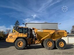 Bell B40D with Tailgate