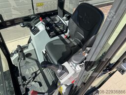 BOBCAT E20 z minigraver binnendraaier NIEUW €490 LEASE