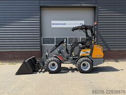 GIANT G2300 HD minishovel NIEUW pro-inching