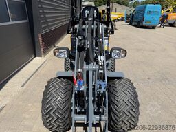 GIANT G2300 HD minishovel NIEUW pro-inching