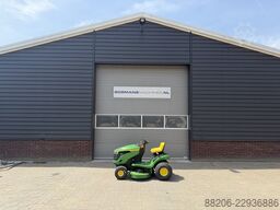 JOHN-DEERE X107 zitmaaier / tuintractor NIEUW