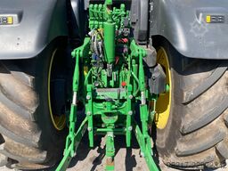 John Deere 6R215